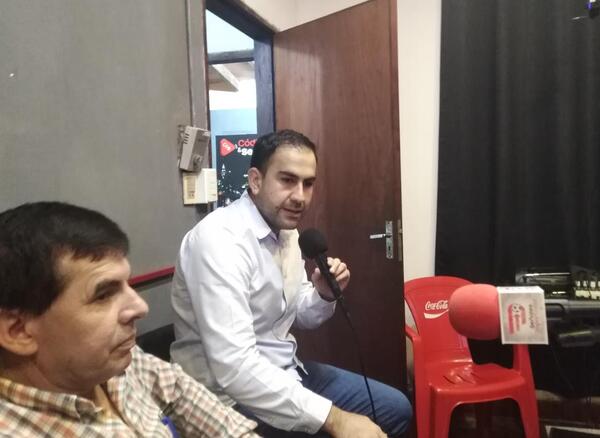 La sorpresiva aparición de Felipe Salomón en Tiempo Político luego de que Isaac Rojas calificara con un "2" su gestión: "Quería entrar en el teléfono" - San Lorenzo Hoy
