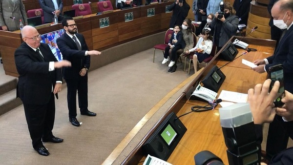 Senado toma juramento a nuevos ministros del TSJE