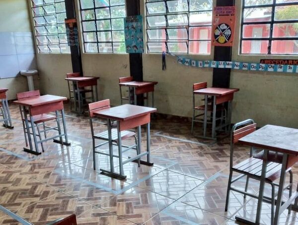 Establecen el retorno de las clases virtuales por una semana · Radio Monumental 1080 AM