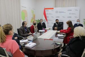 Directores y docentes en contra de clases a distancia planteadas por el MEC - Nacionales - ABC Color