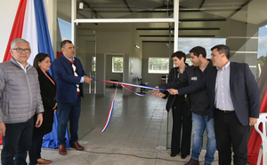 Millonaria inversión de la Gobernación de Caazapá para mejoramiento de servicios de salud - Noticiero Paraguay