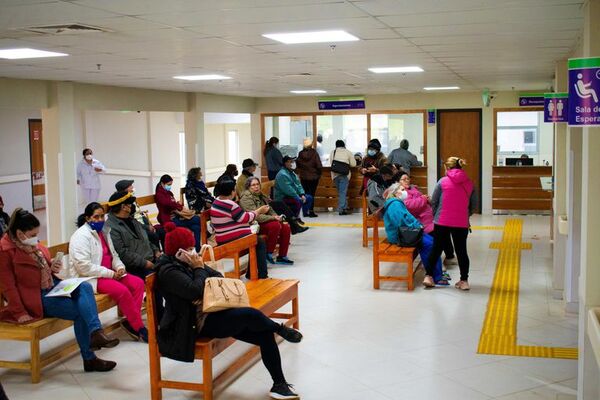 Aumentan consultas por cuadros respiratorios y faltan medicamentos - Nacionales - ABC Color