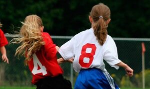 Detienen a profesor de una escuela de fútbol acusado por abuso de una menor de 13 años