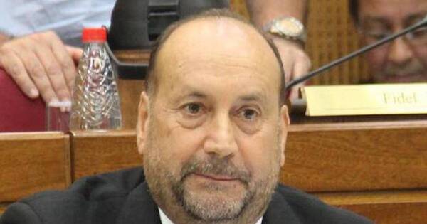 La Nación / Pacto Abdo-lugista reeligió a Óscar Salomón como presidente de la Cámara de Senadores