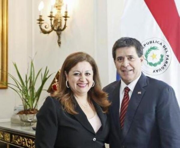 El ex presidente Horacio Cartes apenado por la muerte de Marta Lafuente