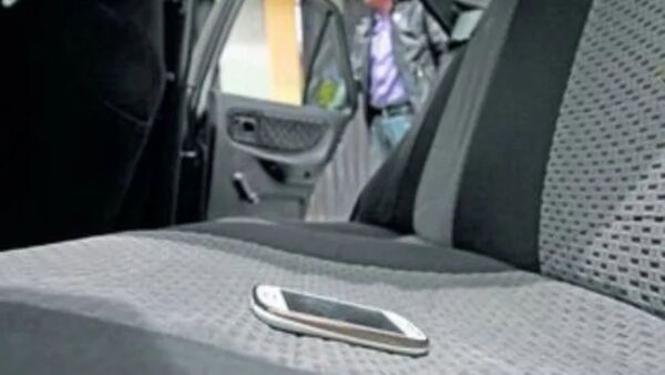 Anteojos y celus, los objetos que más olvidan los paraguayos en Uber