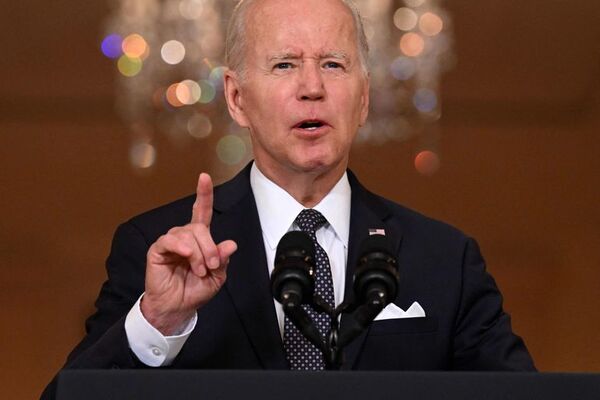 Biden pide en un discurso a la nación que se prohíban las armas de asalto - Mundo - ABC Color