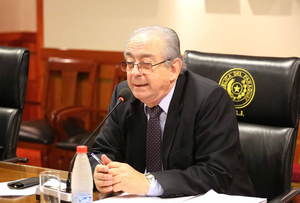 Confirman fallecimiento de Raúl Torres Kirmser, exministro de la Corte