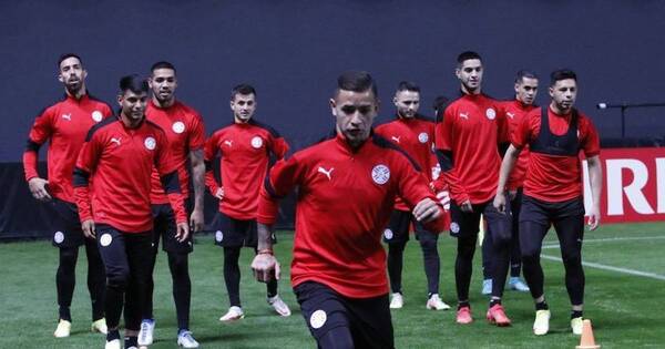 La Nación / Construir una selección fuerte