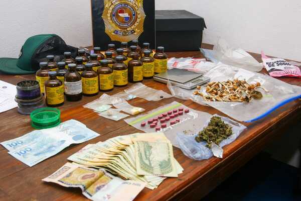 Senad realiza operativo para desbaratar red de distribución de drogas sintéticas y hongos alucinógenos - .::Agencia IP::.