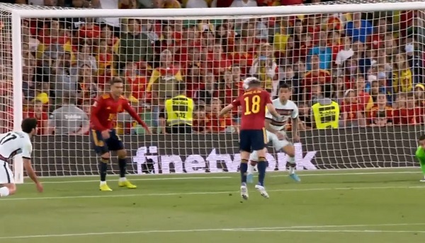 Alba se pierde un gol de manera increíble - La Prensa Futbolera