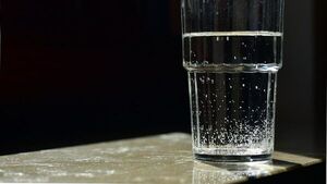 Nutricionista recomienda buena hidratación en los días fríos