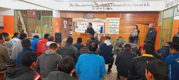 Lucha contra las adicciones continúa con charlas sobre drogas en Cereso