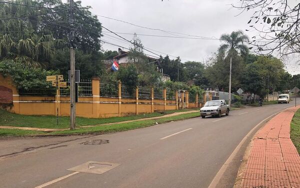 Piden venta de más de 1.000 viviendas de Itaipú para poder cobrarles impuestos  - ABC en el Este - ABC Color