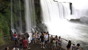 Las cataratas de Yguazú superan su caudal normal - Mundo - ABC Color