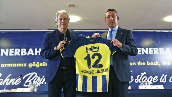 Jorge Jesús es entrenador del Fenerbahçe