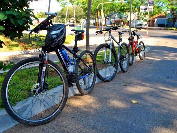 En Día Mundial de la Bicicleta recuerdan necesidad de reglamentar su uso | Radio Regional 660 AM