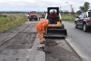 Sigue bacheo de la ruta Ytororó-Villeta - Nacionales - ABC Color
