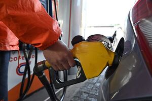 Combustibles: Conacom alega impedimento legal para acelerar conclusión de sumario - Economía - ABC Color
