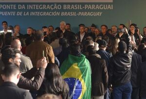 Acto entre Abdo Benítez y Jair Bolsonaro fue un mitin político - ABC en el Este - ABC Color