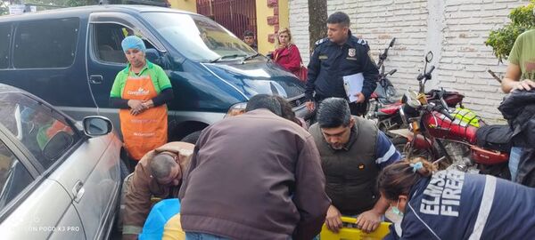 San Antonio: suman 12 las personas atropelladas frente a una escuela - Policiales - ABC Color