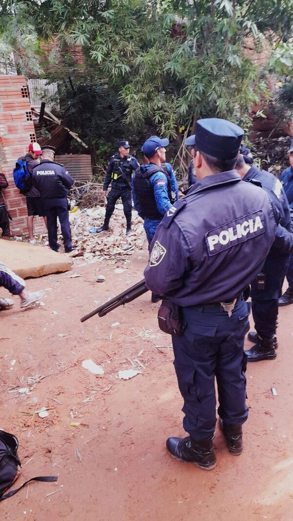 Policía demora a personas con múltiples antecedentes en controles  - Policiales - ABC Color