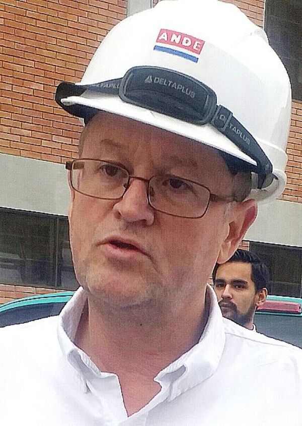 “Asumir que Brasil se salió con la suya”, sugiere el exgerente técnico de la ANDE, Ing. Cáceres - Economía - ABC Color