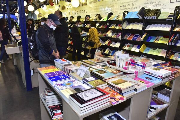 Guaraní, tecnología y más en penúltimo día de la FIL Asunción - Literatura - ABC Color