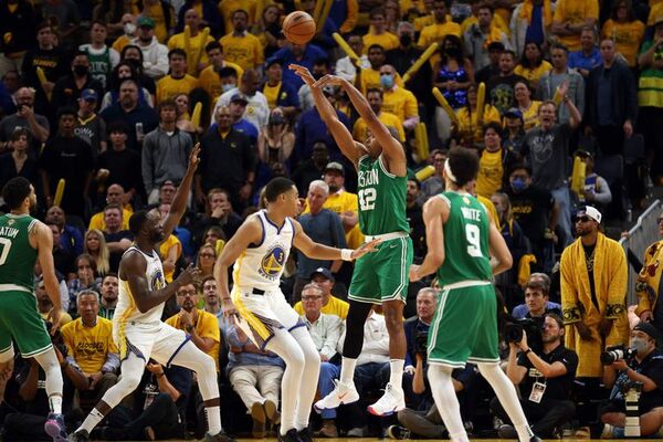 Básquet NBA y local: Celtics se roban la localía ante Warriors en la 1ª final - Polideportivo - ABC Color