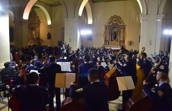El órgano y la orquesta conmueven en la Catedral - Música - ABC Color