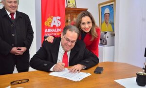 Iván Sosa inscribe su candidatura y ratifica que representa a la dirigencia genuinas de la ANR – Diario TNPRESS