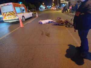 Motociclista muere tras ser arrollado por un tracto camión - San Lorenzo Hoy