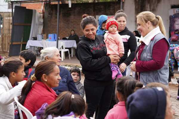 Ciudad Mujer Móvil brindó más de 300 servicios en el Bañado Tacumbú - .::Agencia IP::.