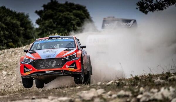 Fabrizio Zaldívar: rotura de suspensión y retiro en Cerdeña - ABC Motor 360 - ABC Color