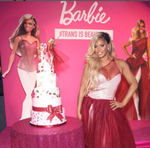 Barbie lanza su primera muñeca transgénero, inspirada en una actriz - SNT