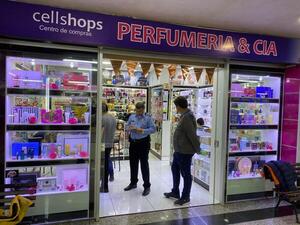 Intervienen "Cell Shops Perfumería & Cía" por estafa - La Clave