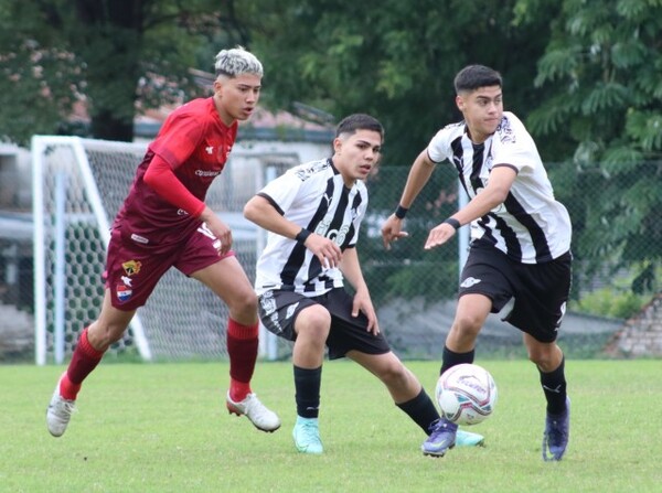 Sub 17: Así estuvo la disputa de la fecha 17 - APF