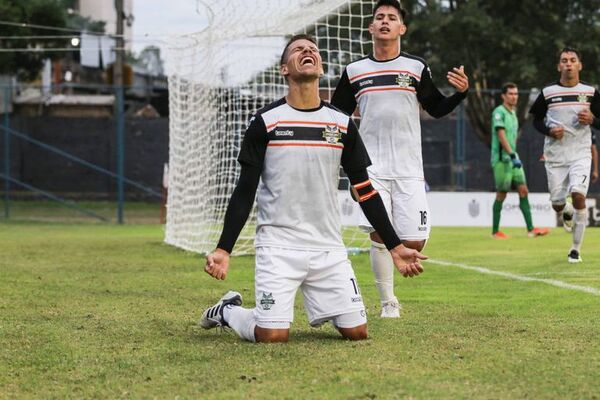 Primera B: Tres triunfos en la tarde de sábado - Fútbol - ABC Color