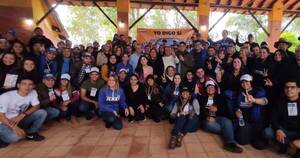 La Nación / Rumbo al 2023: jóvenes del PLRA y aspirantes presidenciables ningunean a Efraín Alegre