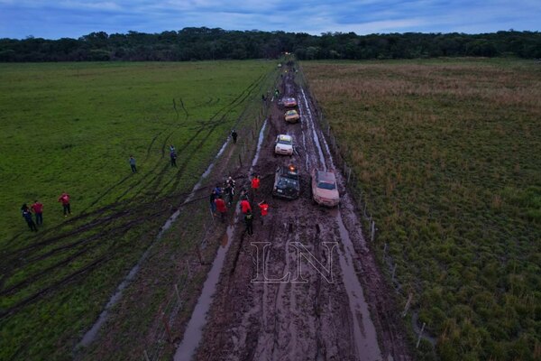 Infernal etapa con barro incluido - PARAGUAYPE.COM