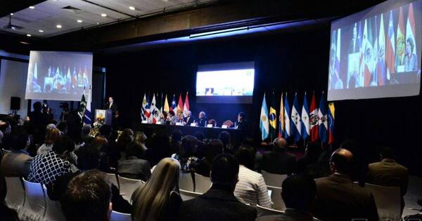 La Nación / La amenaza de boicot empaña la Cumbre de las Américas