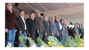 Mario Abdo resalta obras en el Chaco y cuestiona proyectos populistas