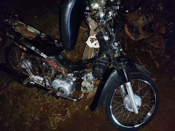 Motociclista sin licencia de conducir chocó contra adulto mayor en Villeta - Nacionales - ABC Color