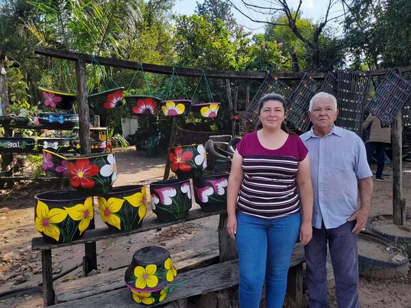 Artesanía con neumáticos, un trabajo que caracteriza a una zona de Caacupé - Nacionales - ABC Color