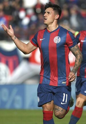 Adam Bareiro anota gol del empate para San Lorenzo ante Independiente - Fútbol - ABC Color