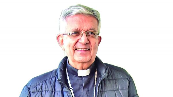 Cardenal paraguayo se suma al cónclave para elegir al próximo Papa