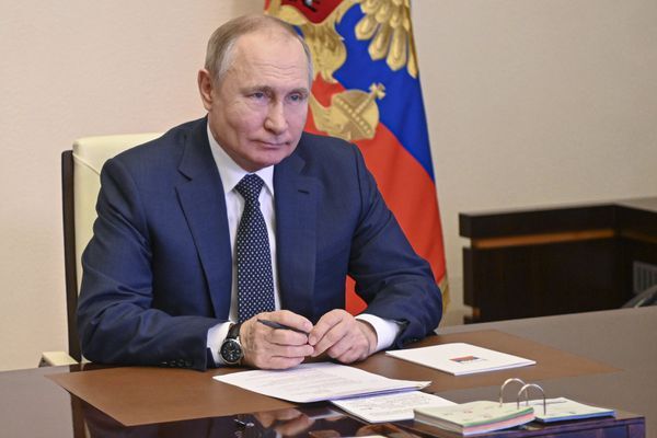 Putin amenaza con más guerra si le joden