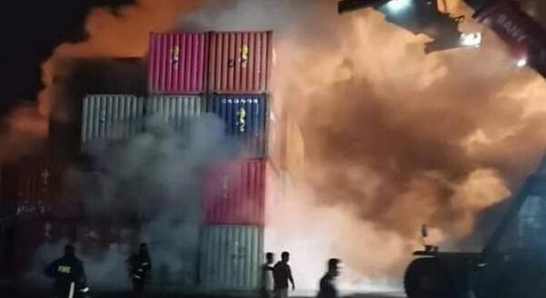 En Bangladesh, explosión en depósito deja al menos 39 muertos y 200 heridos