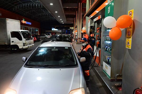 Sin control de calidad de importación de combustibles ni octanaje en gasolineras - Economía - ABC Color