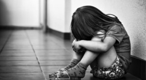 ¿Cuáles son las señales ante un posible caso de abuso infantil?
